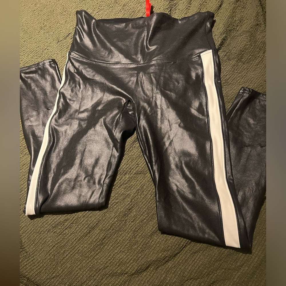 Spanx Faux Leather leggings